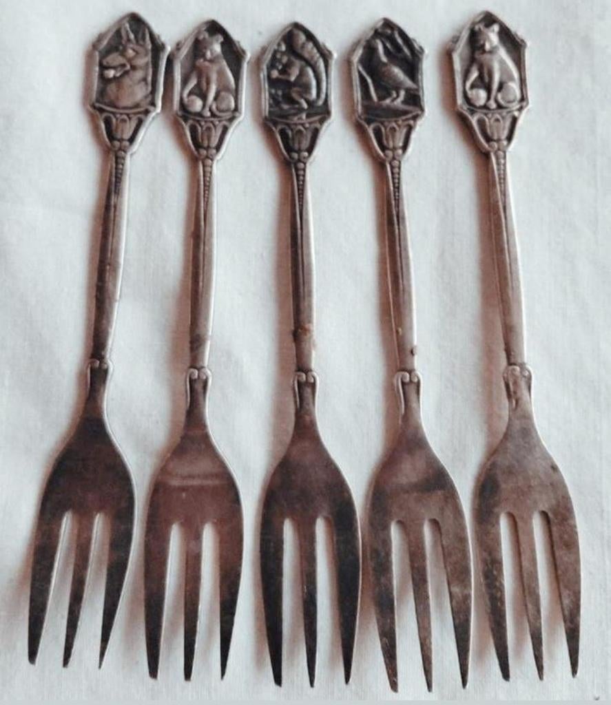 Verzameling verzilverde vorkjes relief dieren afbeeldingen, Ophalen of Verzenden