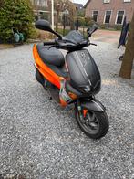 Gilera runner fluo rosso, Fietsen en Brommers, Scooters | Piaggio, Ophalen, Tweetakt, Gebruikt, Overige modellen