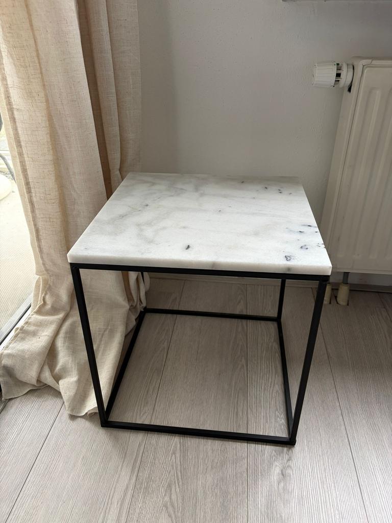 Marmeren bijzettafel met metalen frame, Huis en Inrichting, Tafels | Bijzettafels, Ophalen, Minder dan 45 cm, Minder dan 55 cm