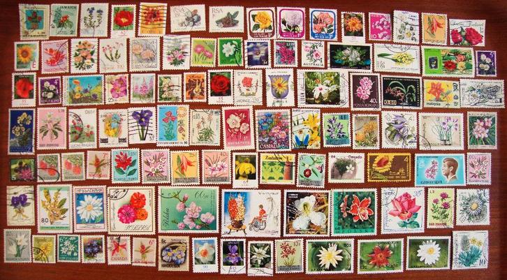 - 402 - 100 Bloemen zegels. U krijgt wat U ziet., Postzegels en Munten, Postzegels | Thematische zegels, Gestempeld, Dier of Natuur