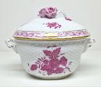 Herend dekselpot Apponyi raspberry decor, Hongarije 20e eeuw, Antiek en Kunst, Ophalen of Verzenden