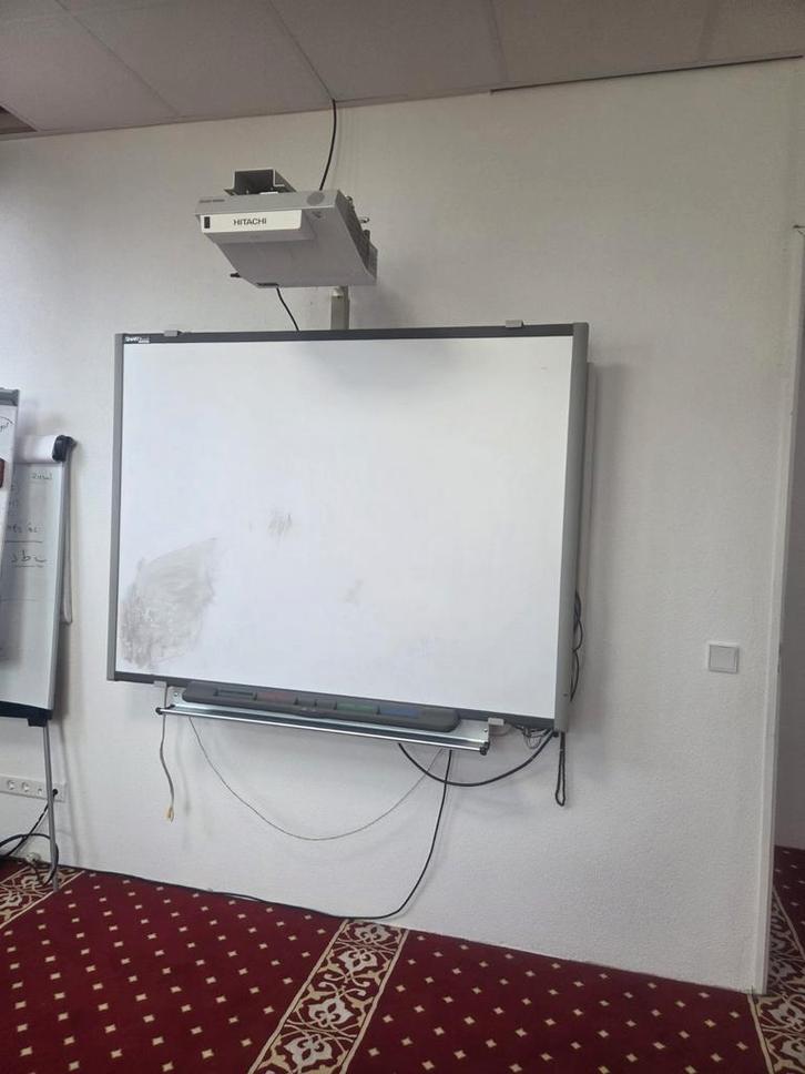 Projector met Smartboard BIEDEN!!, Audio, Tv en Foto, Beamers, Gebruikt, Overige technologieën, Overige resoluties, Ophalen