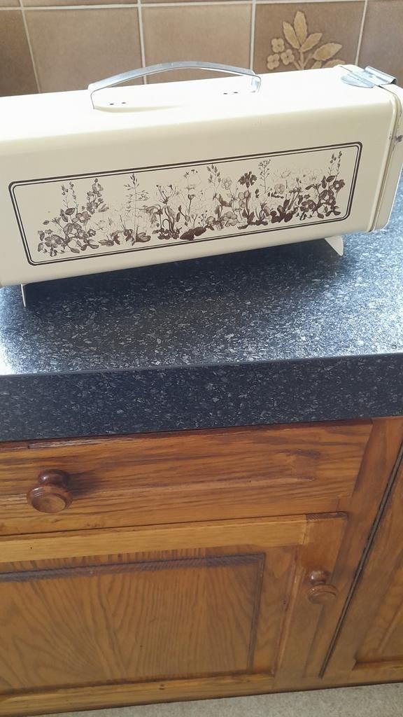 Nostalgische ontbijtkoektrommel met bloemendecoratie, Ophalen