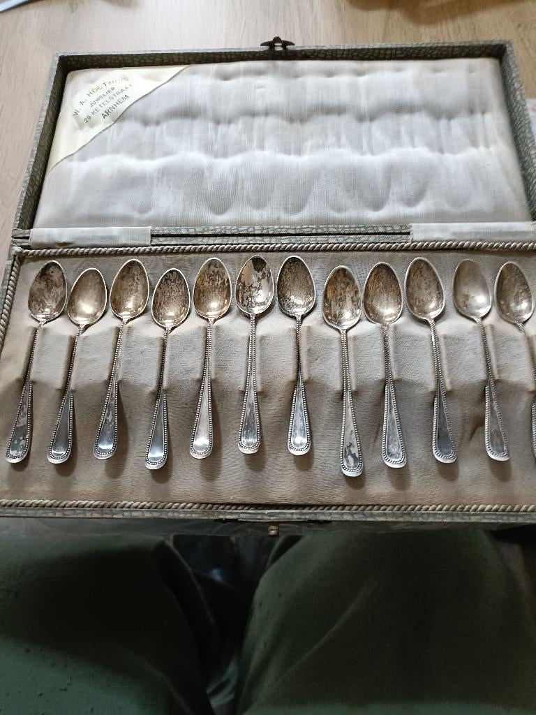 te koop 12 zilveren lepels met doos, Verzenden