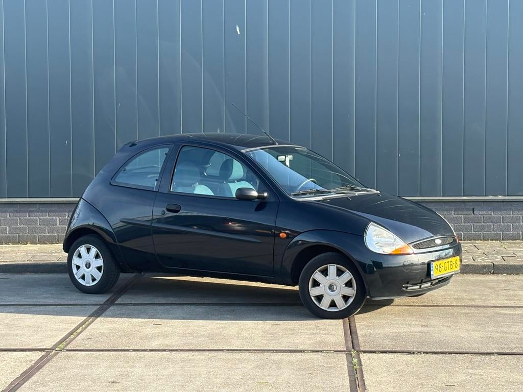 Ford Ka 1.3 I 44KW 2008 Zwart apk nieuw!, Auto's, Voorwielaandrijving, 1299 cc, 31 €/maand, 4 cilinders