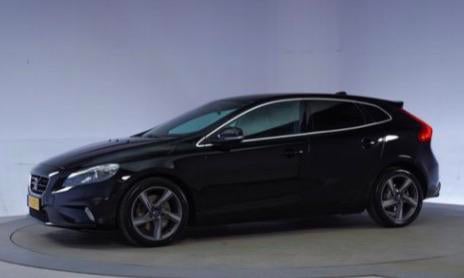 TE KOOP!! Schitterende Volvo V40 (R-Design)– Topstaat!, Auto's, Volvo, Zwart, Zwart, 24 km/l, Diesel
