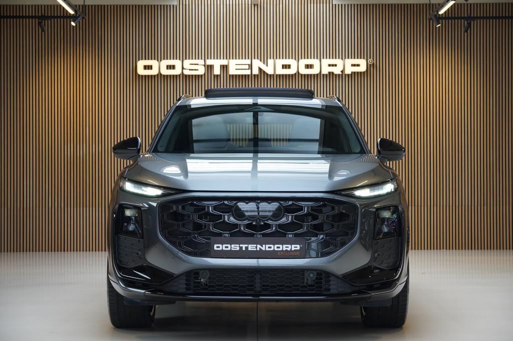 Audi Q3 1.5/272pk 200kW e-hybrid S-Line Blackstyle|2025|Pano, Auto's, Audi, 1800 kg, Zwart, 4 cilinders, Alcantara