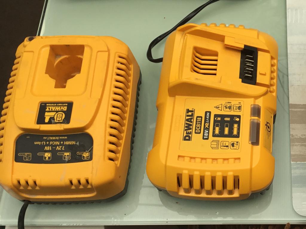 DeWalt opladers, Ophalen of Verzenden, Zo goed als nieuw
