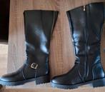 Nieuwe zwarte laarzen maat 39, Ophalen