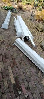 Gezocht  gratis rolluiken en zonneschermen, Doe-het-zelf en Verbouw, Rolluiken, Ophalen, Gebruikt, Wit, Minder dan 100 cm