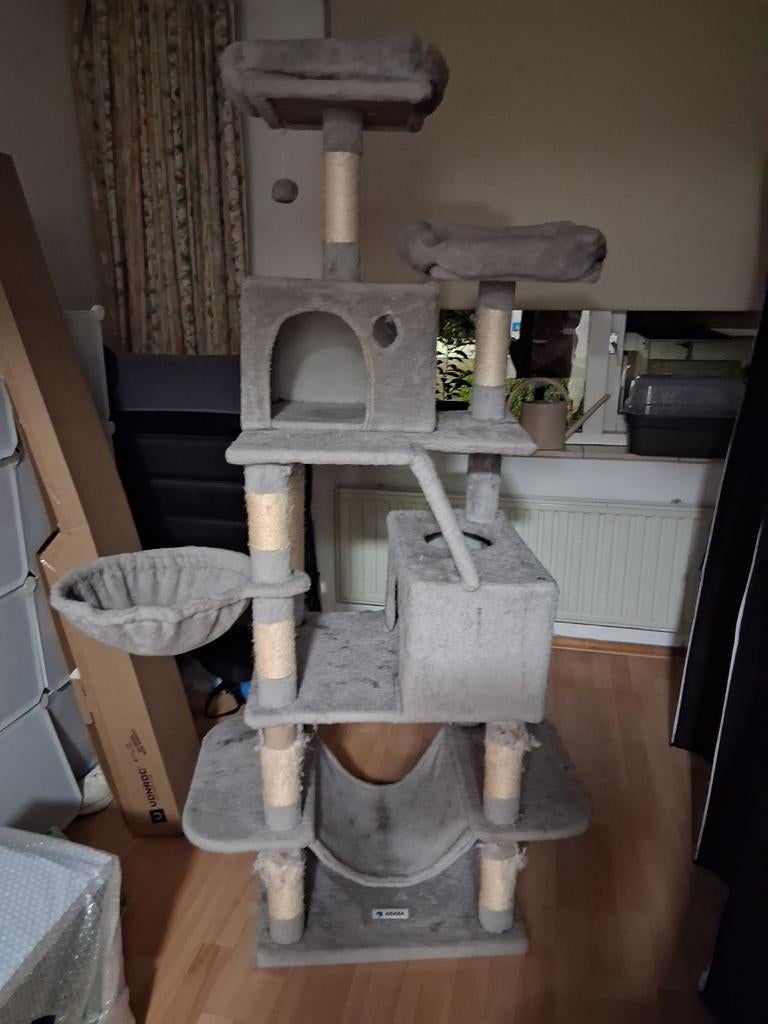 Grijs  witte  krab meubel, Ophalen, Gebruikt, Krabpaal