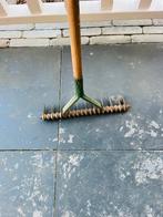 Verticuteer hark voor het gras, Ophalen, Gebruikt, Hark