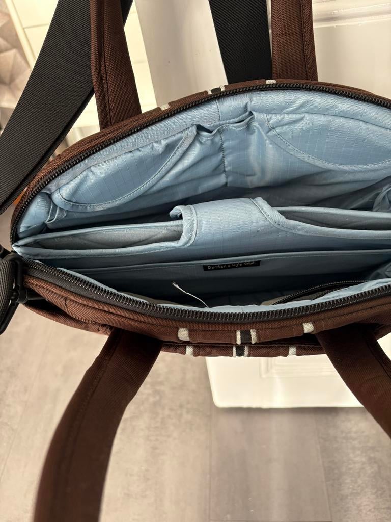 Te Koop: laptoptas Nieuw, Auto diversen, Dakkoffers, Ophalen of Verzenden, Zo goed als nieuw