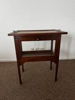 Ouderwetse Bijzettafel met Vitrine en Lade, Ophalen