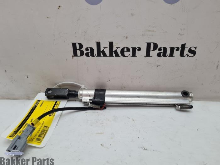 Cabriodak cilinder van een Renault Megane, Auto-onderdelen, Ophanging en Onderstel, Renault, Gebruikt, 3 maanden garantie