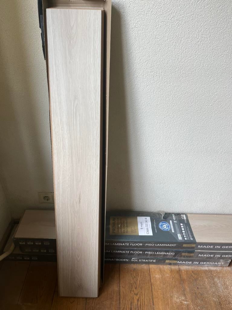 Nieuw laminaat bijna 4 pakken > 8 m2 Karwei / Gamma Nouvelle, Ophalen, 50 tot 150 cm, Nieuw, 10 m² of meer