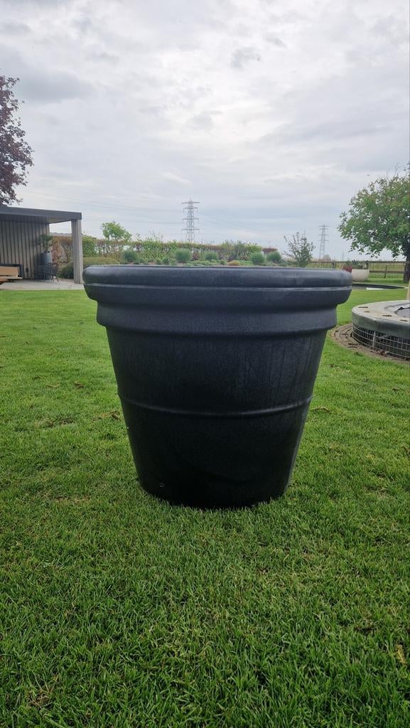 Grote zwarte plantenbak voor tuin of terras (kunststof), Tuin en Terras, Bloembakken en Plantenbakken, Ophalen, Kunststof, Rond