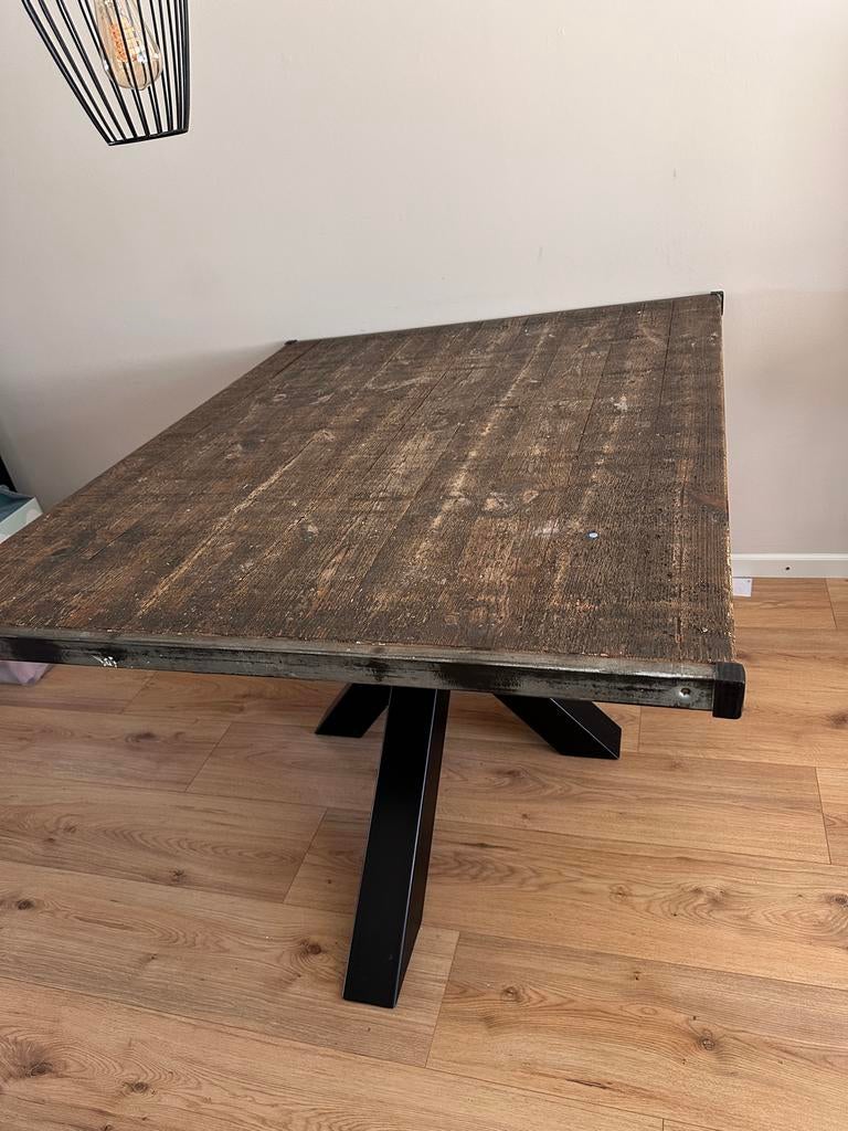 TEAB Industriële steenschot tafel met stalen kruispoot, Huis en Inrichting, Tafels | Eettafels, Gebruikt, 100 tot 150 cm, 100 tot 150 cm