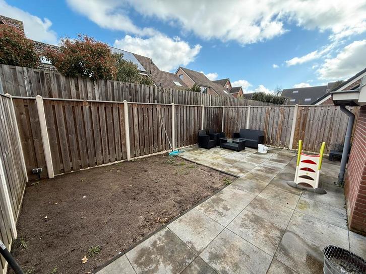 Beton schutting 4 jaar oud, Tuin en Terras, Schuttingen, Gebruikt, Hout, 1 tot 2 meter, 6 meter of meer, Ophalen