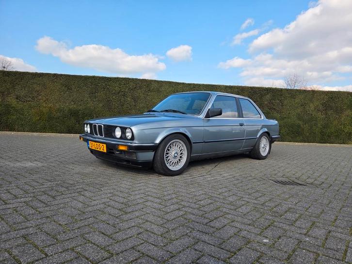 E30 320I 1984 LPG Wegenbelastingvrij APK, Auto's, BMW, Particulier, 3-Serie, LPG, Coupé, Handgeschakeld, Geïmporteerd, Zilver of Grijs