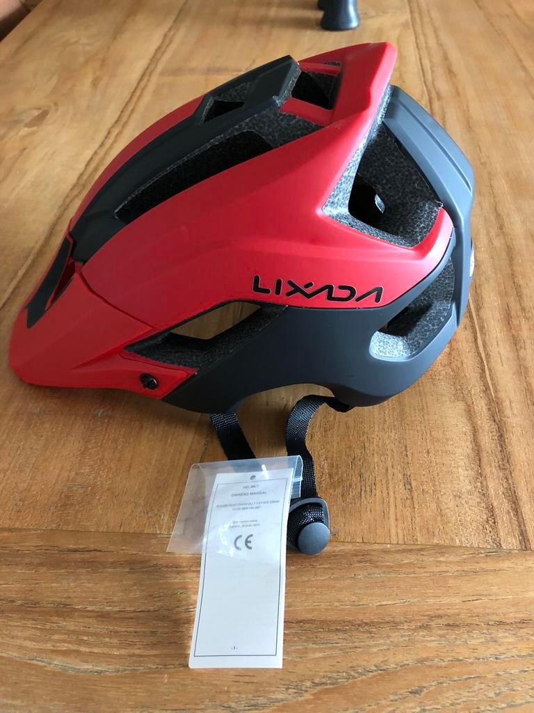 Te koop nieuwe ongebruikte MTB Helm, Fietsen en Brommers, Ophalen of Verzenden, Nieuw, M, Heer of Dame