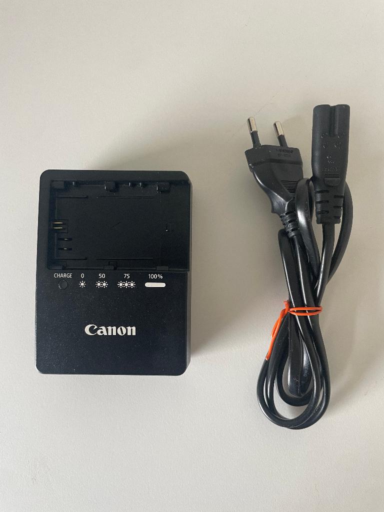 Originele Canon LC-E6E Acculader voor LP-E6/N/NH, Ophalen of Verzenden, Zo goed als nieuw