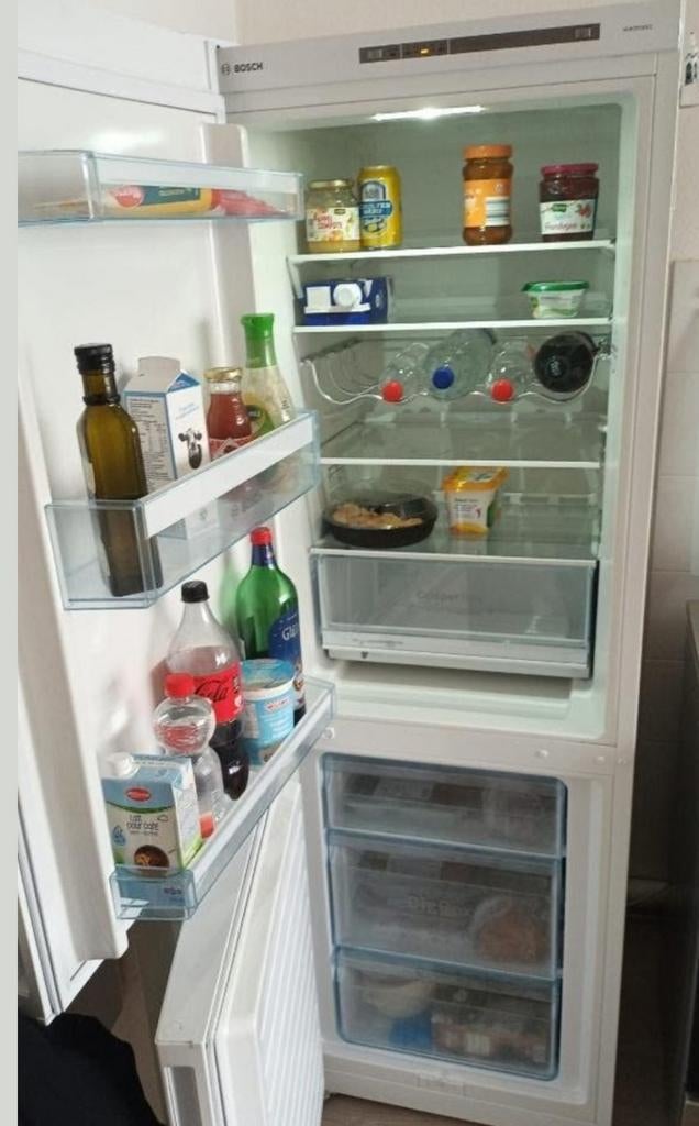 Z.G.A.N. Bosch KGV33NW20 koelvriescombinatie. A+ zuinig!, 200 liter of meer, Ophalen of Verzenden, Met aparte vriezer, 160 cm of meer