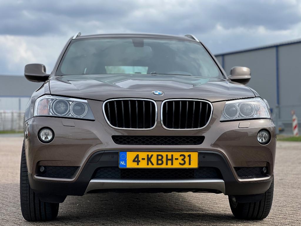 BMW X3 20I Xdrive Aut8 2013 Bruin Dze, Auto's, Zwart, 4 cilinders, Particulier, SUV of Terreinwagen