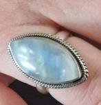 Zilveren ring met maansteen - Sterling zilver, 18 tot 19, Niet van toepassing, Niet van toepassing, Ophalen of Verzenden