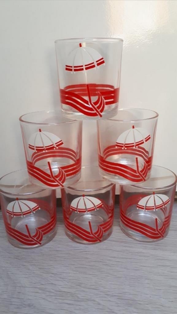 Limonade glaasjes met paraplu opdruk 6 stuks, Ophalen of Verzenden, Zo goed als nieuw, Borrel- of Shotglas
