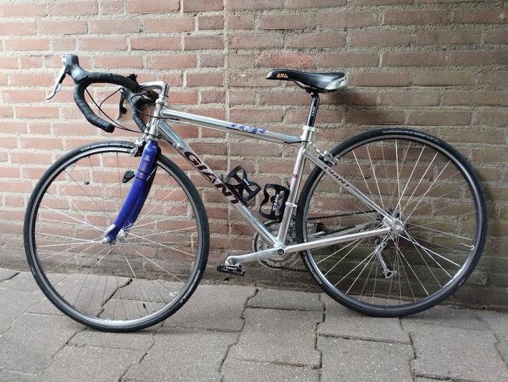 Giant racefiets kids Shimano 105 jeugd of klein volwassene, Fietsen en Brommers, Fietsen | Racefietsen, Gebruikt, Giant, Meer dan 20 versnellingen