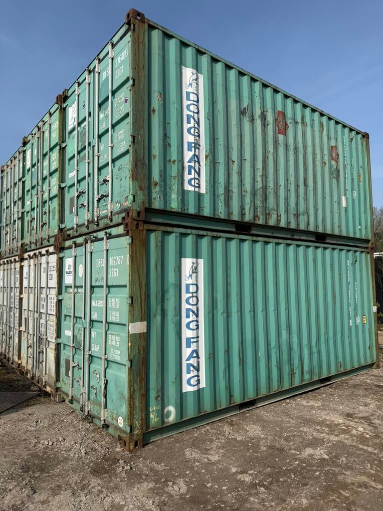 Grote partij 20ft containers gebruikt.