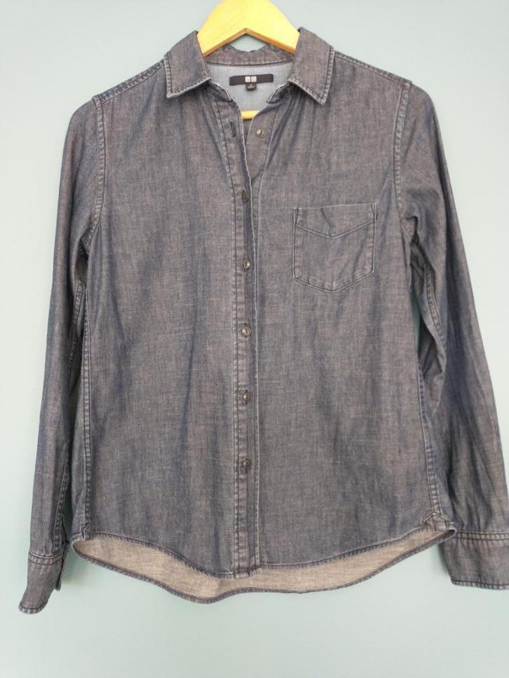 Soepele spijkerblouse van Uniqlo Maat S, Kleding | Dames, Blouses en Tunieken, Zo goed als nieuw, Maat 36 (S), Blauw, Ophalen of Verzenden
