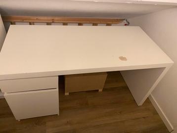 IKEA MALM Bureau - 140x65 - afbeelding 3