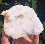 Bergkristal edelsteen vol kristallen edelstenen geode, Ophalen of Verzenden