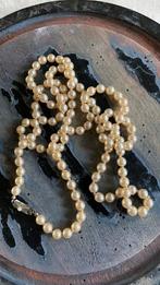 Geknoopte parelketting, Ophalen of Verzenden, Zo goed als nieuw, Overige kleuren, Kunststof