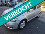 Toyota Yaris 1.3 VVT-i S-Line 5DRS AIRCO, Auto's, Voorwielaandrijving, Gebruikt, 880 kg, 4 cilinders