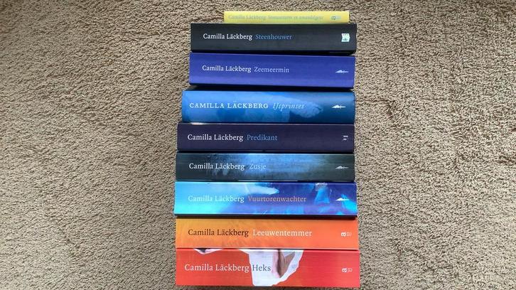 Camilla Läckberg, 9 (nog 7)x: IJsprinses - Vuurtorenwachter, Boeken, Thrillers, Zo goed als nieuw, Nederland, Ophalen of Verzenden