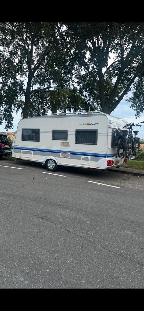 Nette Hobby 460UFE, incl. Mover en luifel en voortent., Caravans en Kamperen, Caravans, Particulier, tot en met 4, 1000 - 1250 kg