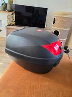 Helm koffer KM, Fietsen en Brommers, Brommers | Toebehoren, Ophalen of Verzenden, Zo goed als nieuw, Koffer