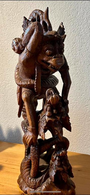 Mooi Groot Balinees Beeld Hanuman & 2 Naga’s beschikbaar voor biedingen