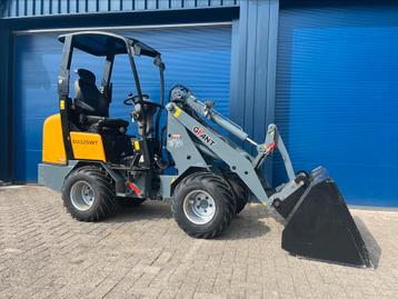 Giant D332SWT shovel minishovel kniklader loader beschikbaar voor biedingen