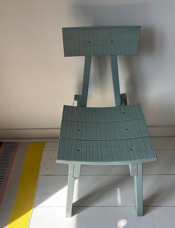 Lichtblauwe houten eettafelstoel / stoel Piet Hein Eek ikea beschikbaar voor biedingen