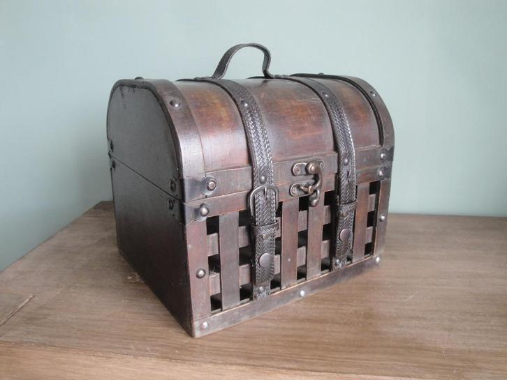 LEUKE OUDE BROCANTE KOLONIALE HOUTEN KOFFER, Huis en Inrichting, Woonaccessoires | Kisten, Gebruikt, Minder dan 50 cm, Minder dan 50 cm