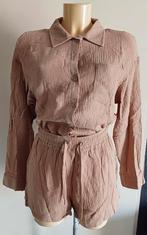 Nieuwe zeer aparte 2 delige Set blouse/ korte broek mt M, Ophalen of Verzenden, Zo goed als nieuw