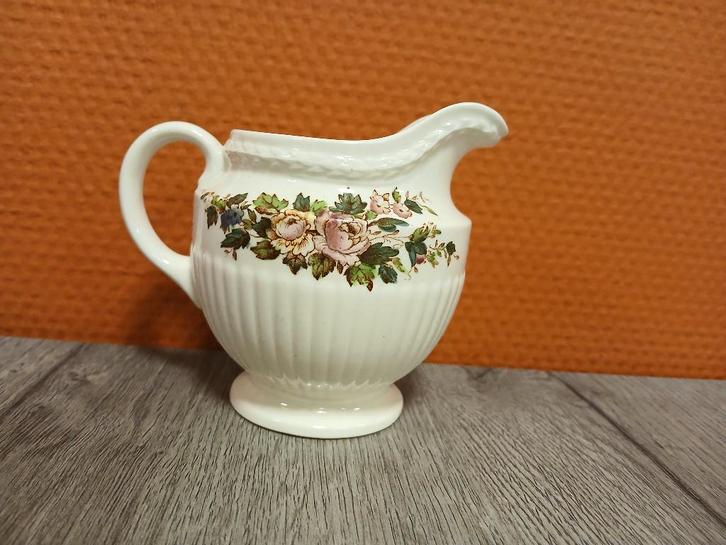 wedgwood melkkan, Antiek en Kunst, Antiek | Servies los, Ophalen of Verzenden