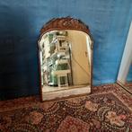 Brocante vintage landelijke spiegel met gestoken lijst guirl, Antiek en Kunst, Antiek | Spiegels, Overige vormen, 50 tot 100 cm
