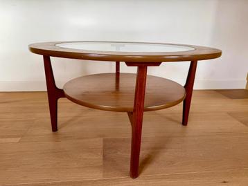 Ronde salontafel Schreiber met glas originele vintage staat beschikbaar voor biedingen