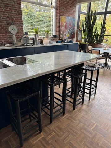 Zwarte Marokkaanse Krukken beschikbaar voor biedingen