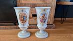 2 antieke opaline glazen vazen met religieuze voorstellingen, Ophalen of Verzenden